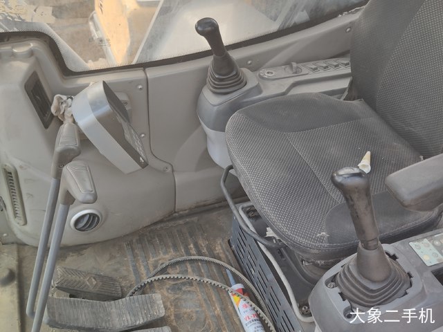 徐工 XE370CA 挖掘机