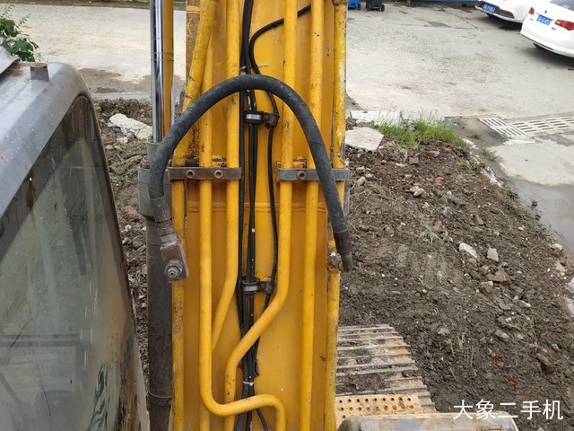 徐工 XE150D 挖掘机