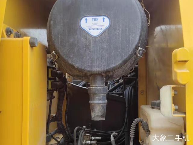 沃尔沃 EC240BLC 挖掘机