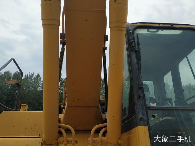 小松 PC200-8N1 挖掘机