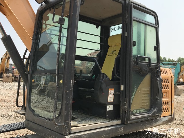 三一重工 SY75C 挖掘机