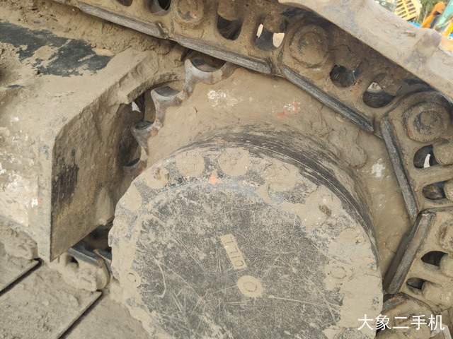 龙工 LG6225E 挖掘机