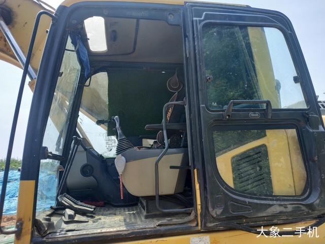 小松 PC200-8 挖掘机