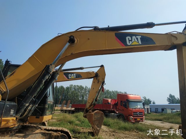 卡特彼勒 326DL 挖掘机