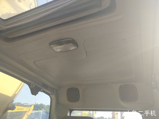 徐工 XE135B 挖掘机