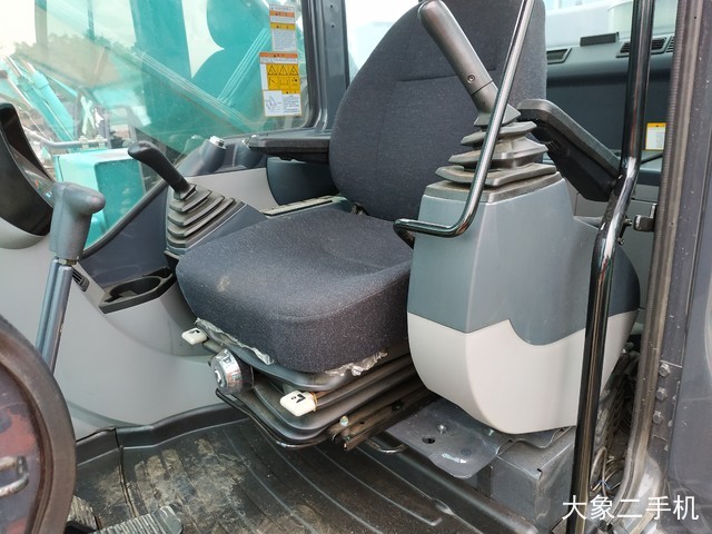 神钢 SK460-8 挖掘机