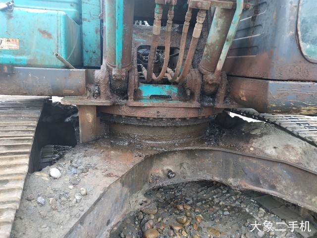 神钢 SK260LC-8 挖掘机