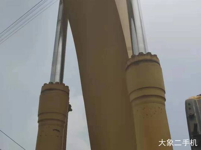 小松 PC240LC-8 挖掘机