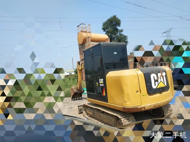 卡特彼勒 305.5E2小型液压 挖掘机