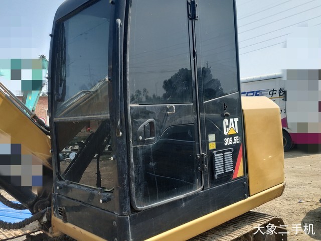 卡特彼勒 305.5E2小型液压 挖掘机