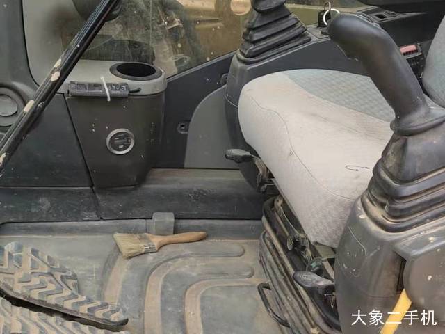 卡特彼勒 323D液压 挖掘机