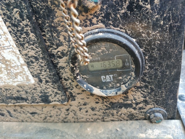 卡特彼勒 305.5E2小型液压 挖掘机