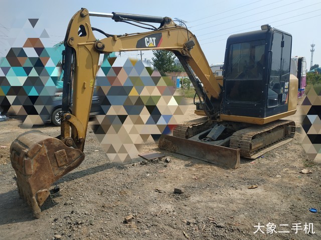 卡特彼勒 305.5E2小型液压 挖掘机