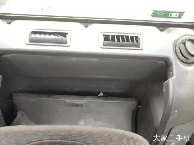 卡特彼勒 323DL 挖掘机