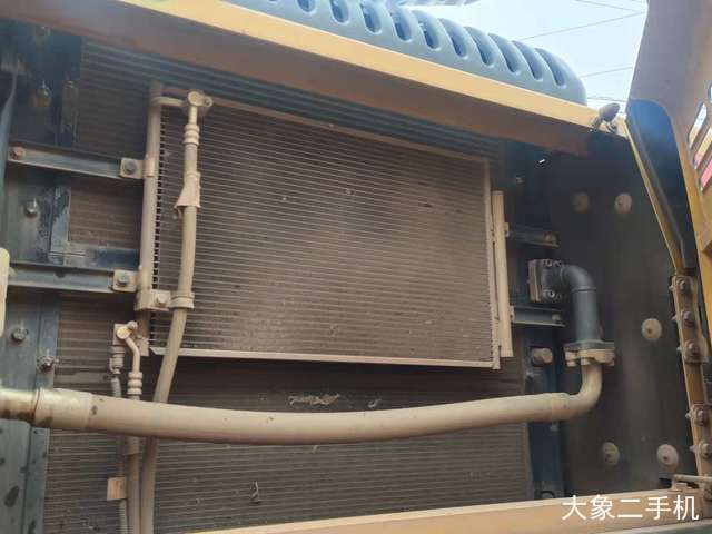 山东临工 E6300F 挖掘机