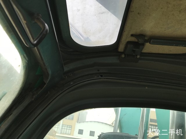 神钢 SK140LC-8 挖掘机