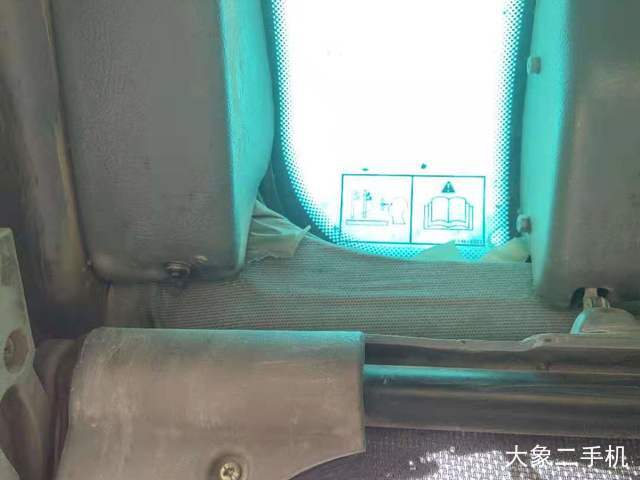 沃尔沃 EC210B 挖掘机