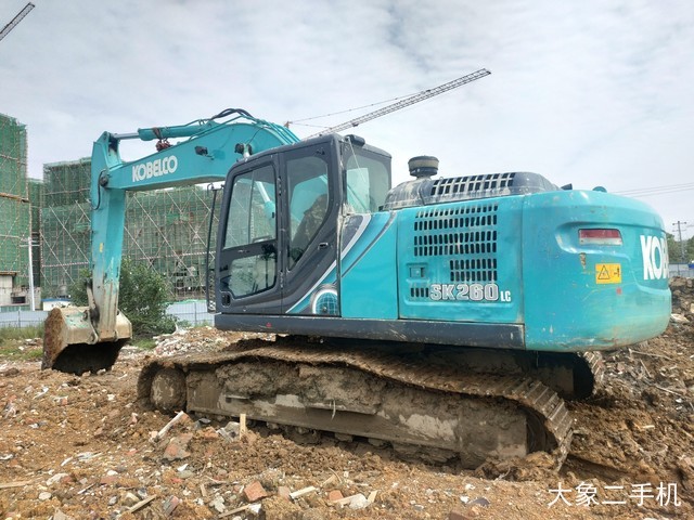 神钢 SK260LC-10 挖掘机