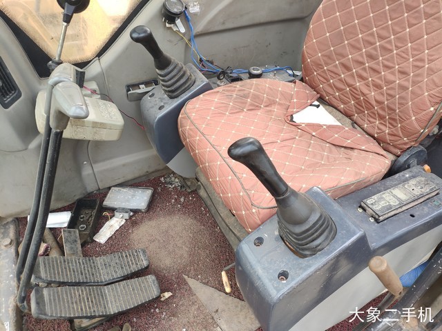 中联重科 ZE230LC 挖掘机