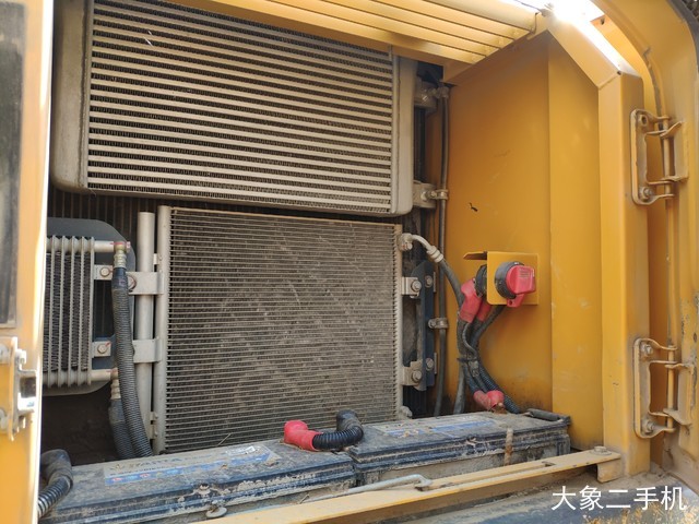 徐工 XE200D 挖掘机