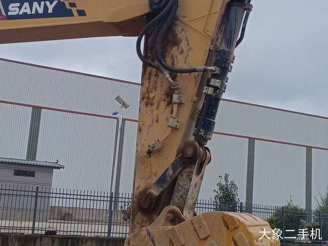 三一重工 SY375H 挖掘机