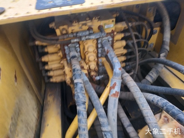 小松 PC220-8M0 挖掘机