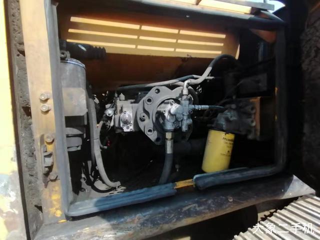 三一重工 SY215C 挖掘机