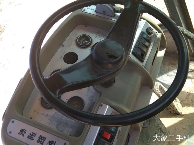 洛阳路通 LT220S 压路机
