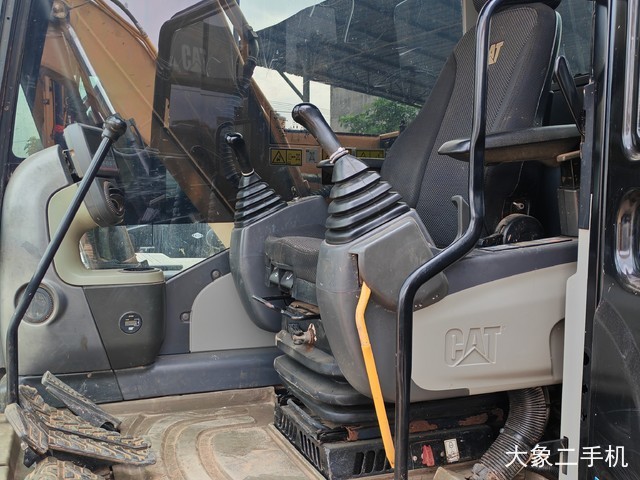 卡特彼勒 313D2GC小型液压 挖掘机