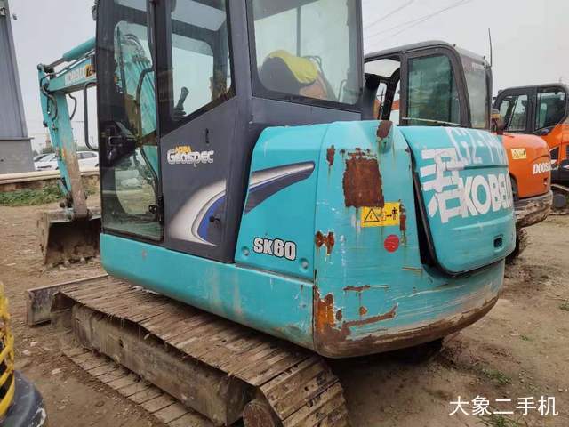 神钢 SK60-8 挖掘机