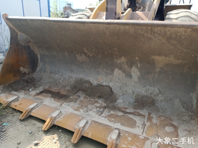 山东临工 L955F 装载机