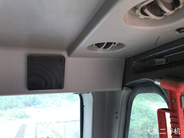 沃尔沃 EC200D 挖掘机