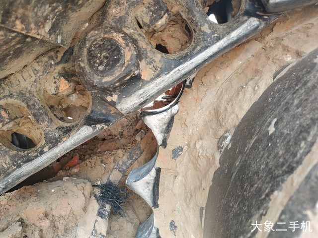 卡特彼勒 323DL 挖掘机