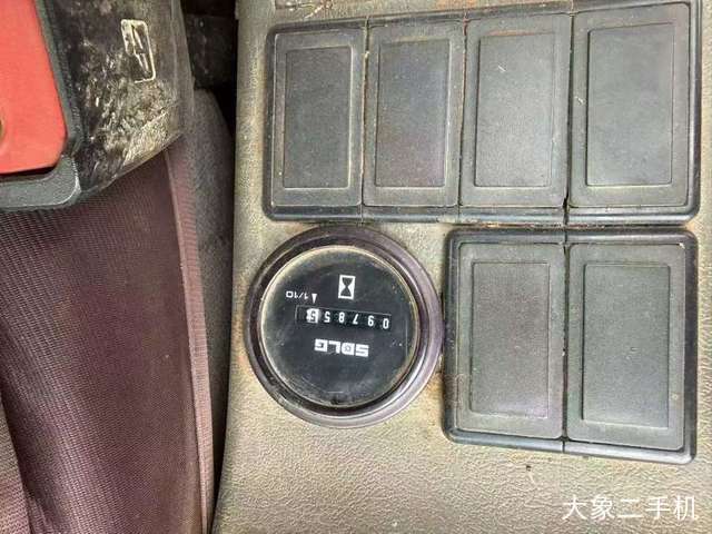 山东临工 E6135F 挖掘机