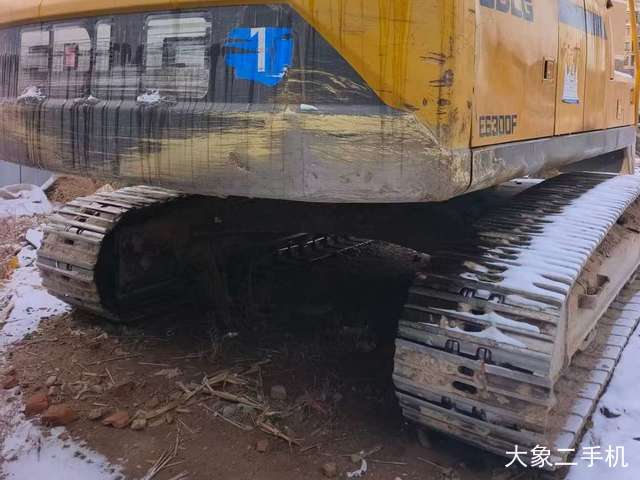 山东临工 E6250F 挖掘机
