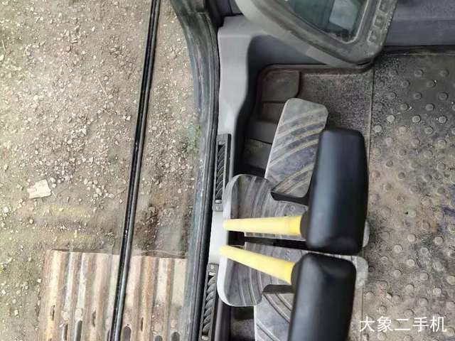 沃尔沃 EC240BLC 挖掘机