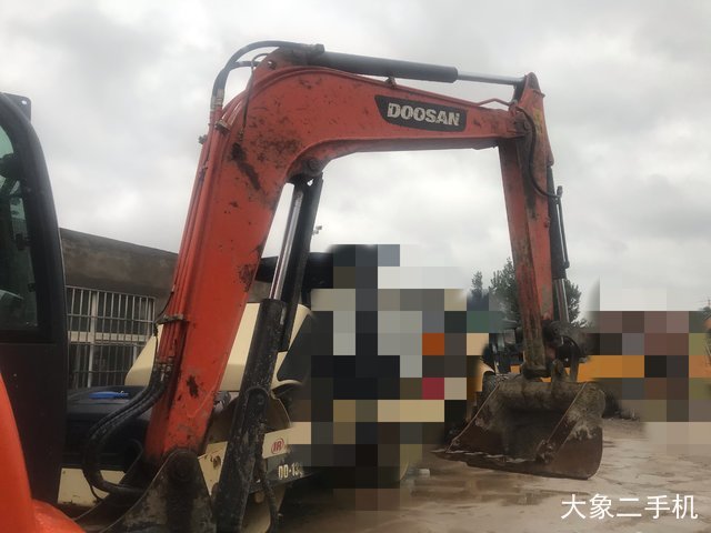 斗山 DX55-9C 挖掘机