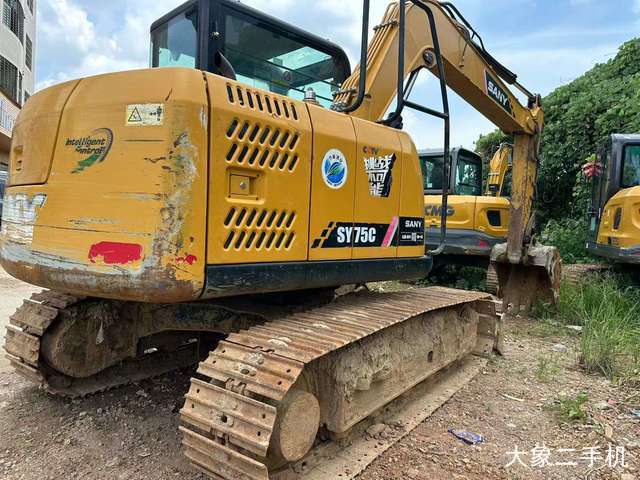 三一重工 SY75C 挖掘机