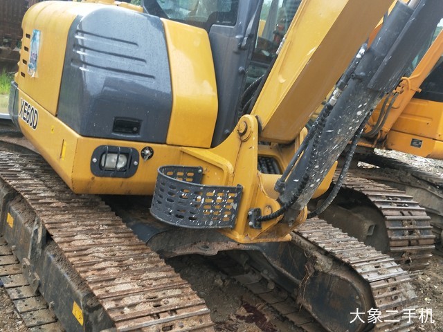 徐工 XE60 挖掘机