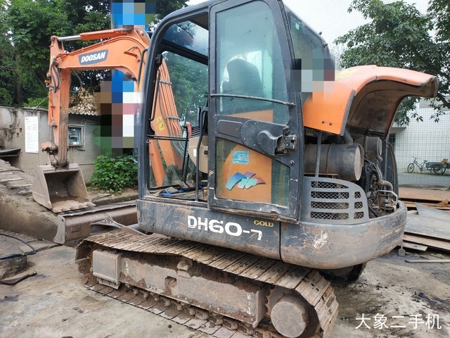 斗山 DH60-7 挖掘机