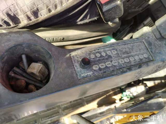 小松 PC220-8 挖掘机