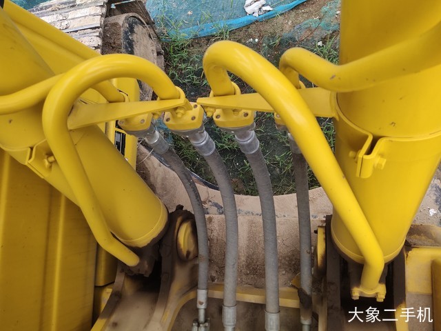 小松 PC220-8M0 挖掘机