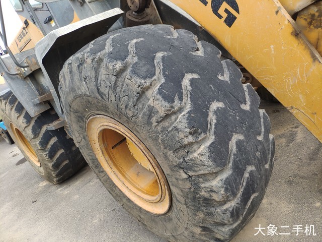 山东临工 LG952 装载机