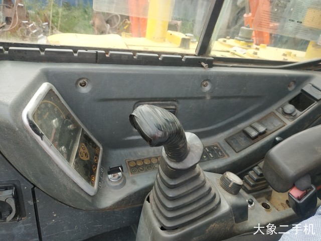 现代 R60-9 挖掘机
