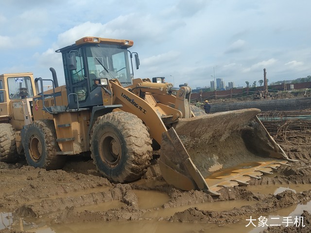 龙工 LG855B 装载机