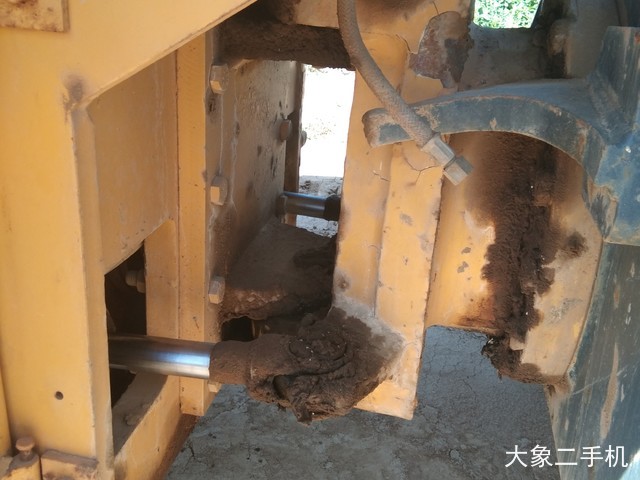 洛阳路通 LT220S 压路机