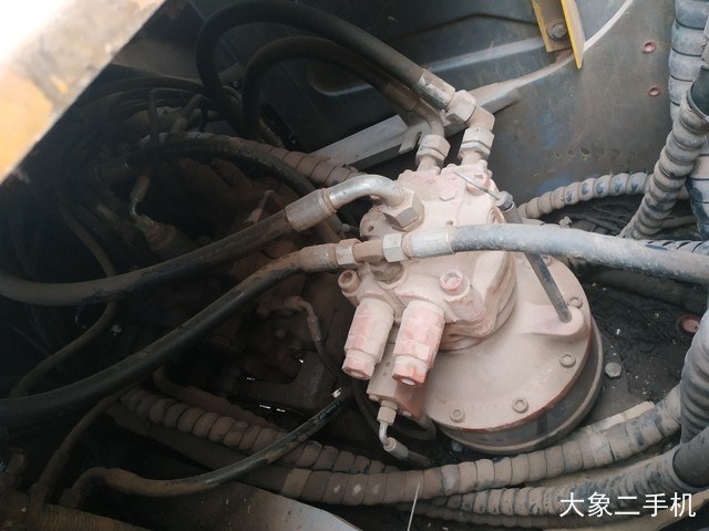徐工 XE135B 挖掘机