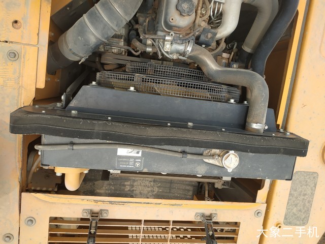 三一重工 SY215C-9 挖掘机