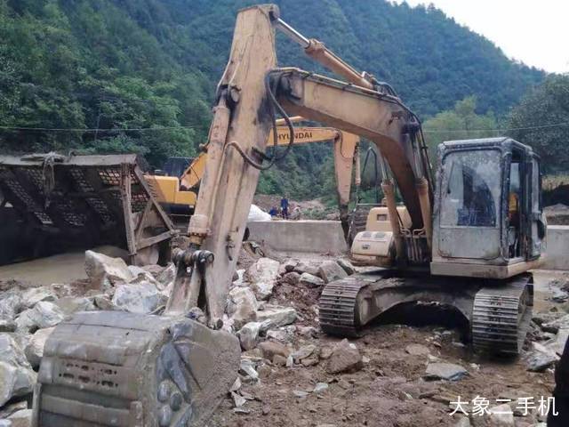 厦工 XG815LC 挖掘机