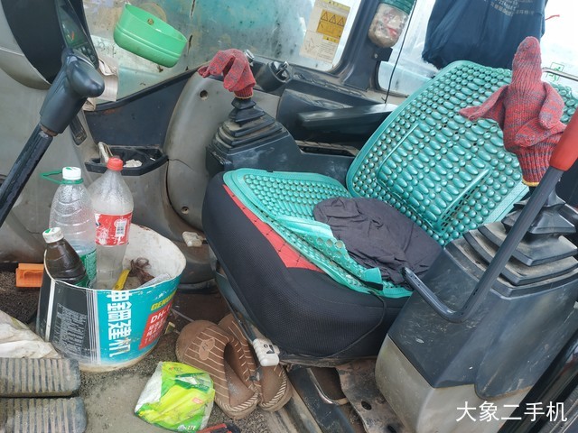 神钢 SK260LC-8 挖掘机